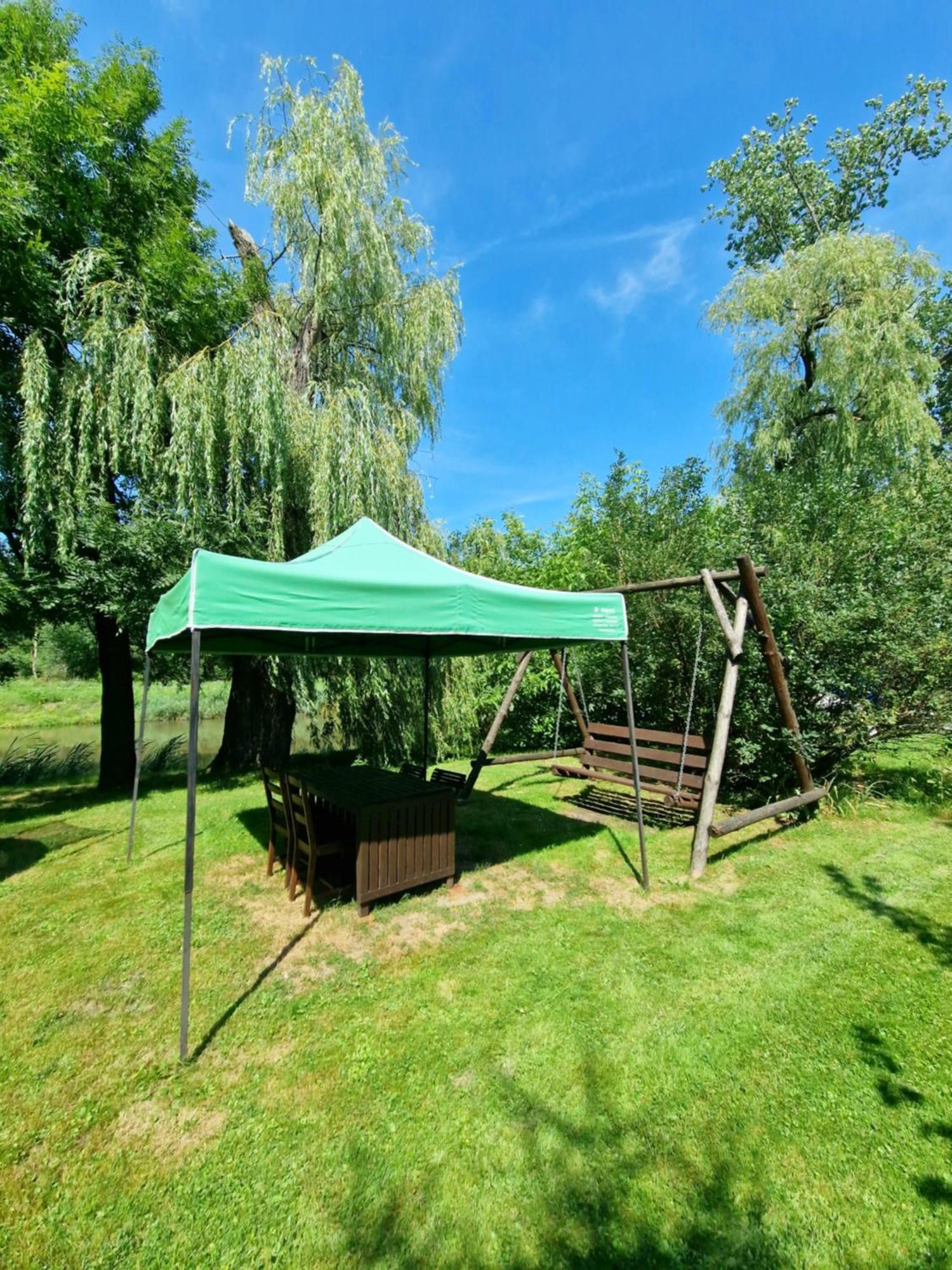 Noclegi Nad Woda Brzeznica  Luaran gambar